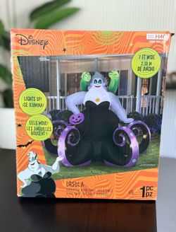 Halloween Ursula 7Ft Inflatable