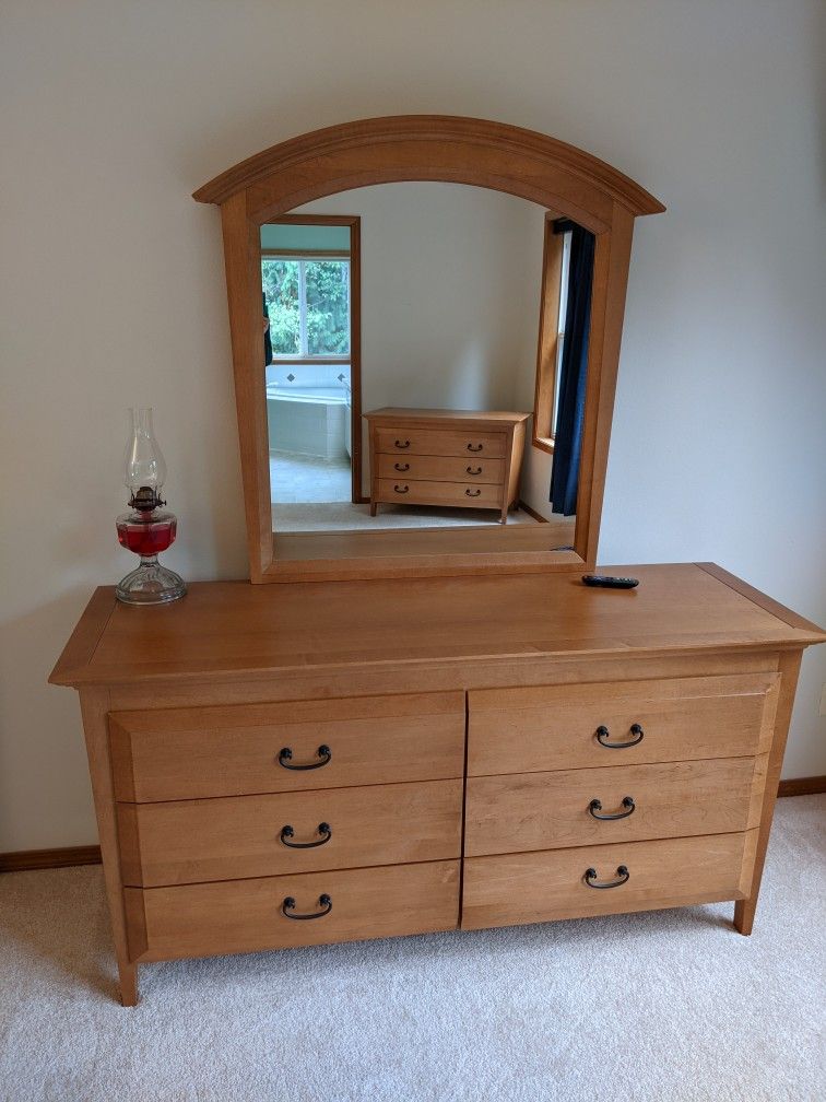Tuscan Maple Bedroom Set From Macy's - 2 Dressers And King Size Headboard
