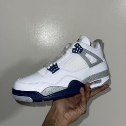 Jordan 4 “midnight navy”
