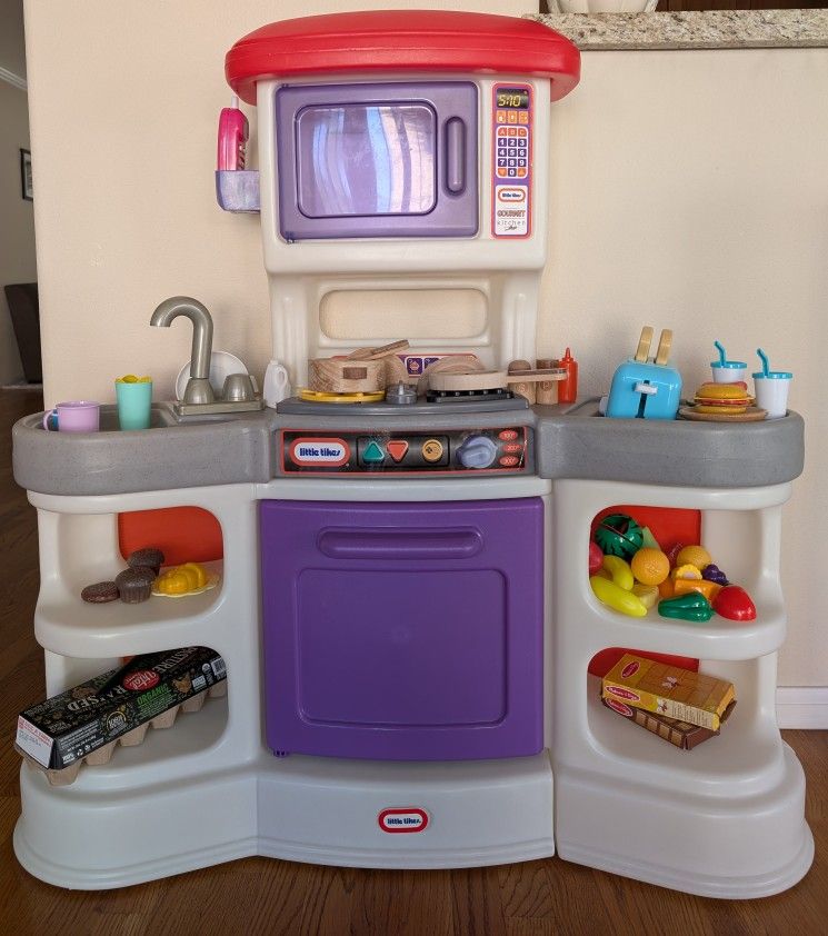 Little Tikes Play Kitchen, Accessories+ Food