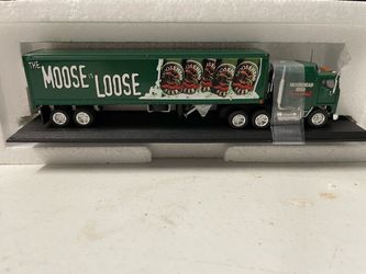 Moosehead Beer Die-Cast Semi Truck Model