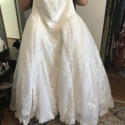 OLEG CASSINI 18W WEDDING GOWN 