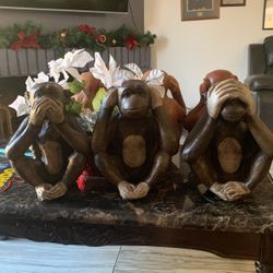 Set Of 3 Monkeys See No Evi, Hear No Evil, Say No Evil. Solid Concret 18 Inch By 27 Inches Great Gift