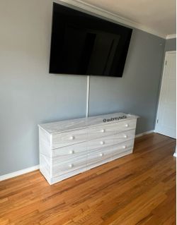 White 9 drawer dresser