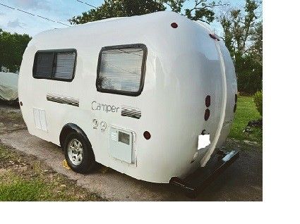 2006 Egg Camper 17ft Travel Trailer. Double fiberglass