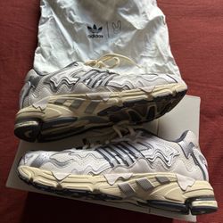  Bad Bunny x Response CL 'Wonder White'