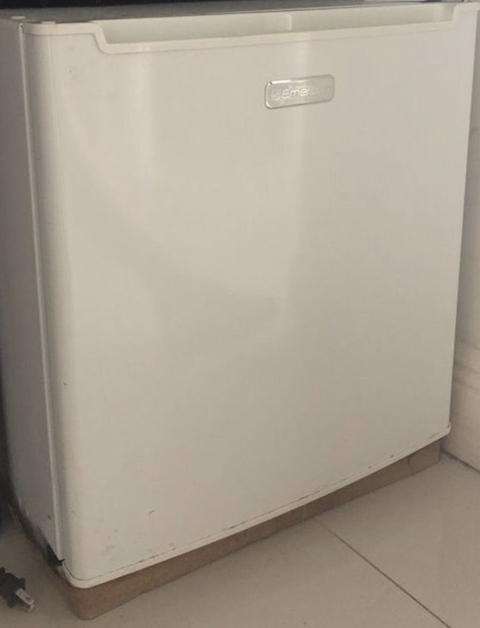 Emerson Mini fridge