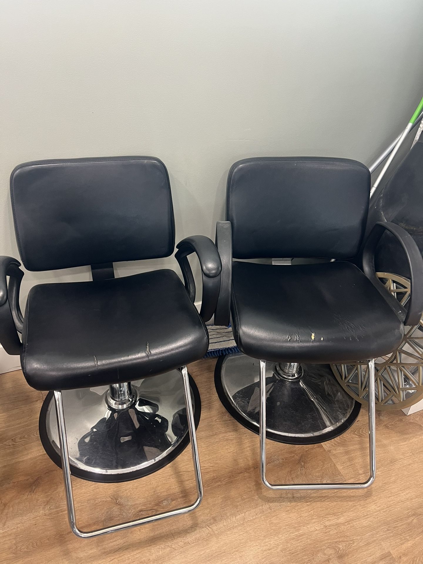 Salon Chairs