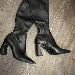 Boots Size 7