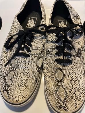 Mens Vans snake skin Shoes  ( size 10.5 ) women’s  size US 12