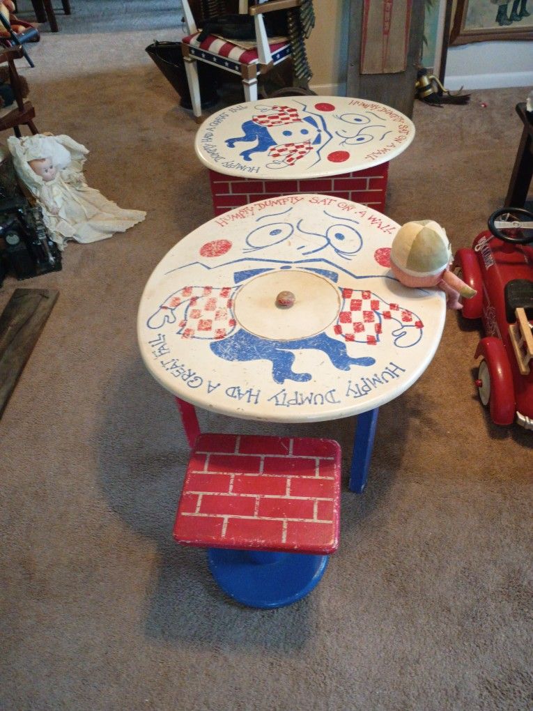 Rare Humpy Dumpy Table Set With Toy Box