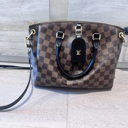 AUTHENTIC LOUIS VUITTON BAG