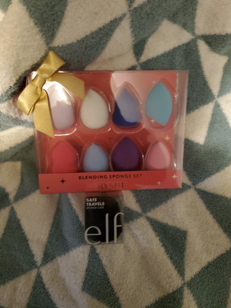 NEW Make Up Sponges