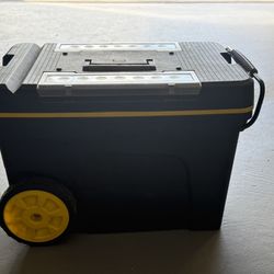 Rolling Tool Cart - Stanley