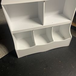 Nice White Badger Basket Multi-Bin Storage Cubby