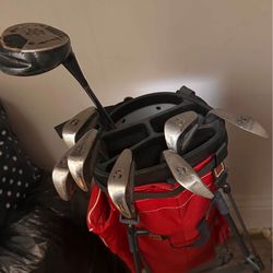 Set Of 7+ Golf Clubs!