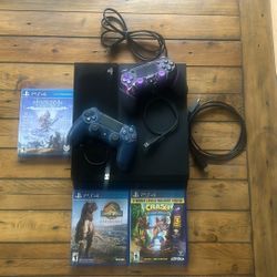 PlayStation 4 Bundle - PS4 (Perfect Condition) + 3 Games + 2 Controllers