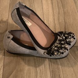 Women Shoes - Flats 