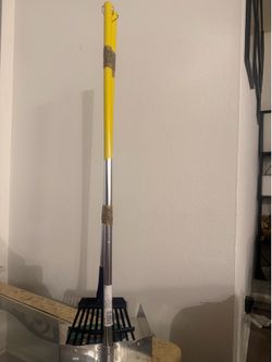 Dog poop  scooper