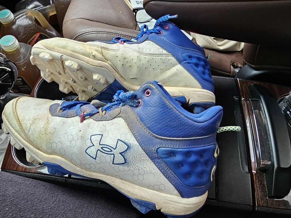 Baseball Cleats Size 9.5 Boys