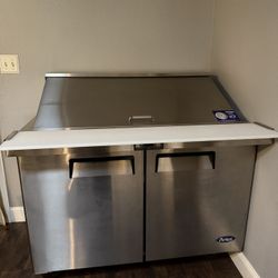 Commercial Prep Refrigerator 