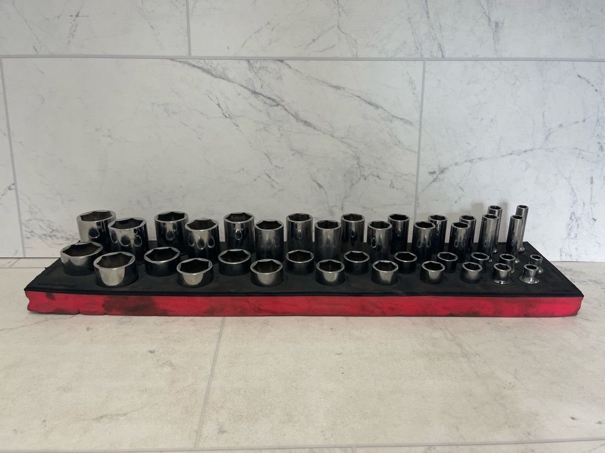 Snap-on 338TSWYAFR 38pc SAE 1/2" Drive Socket Set – Shallow & Deep w/ Pro-Fi Tray (A1G006562)