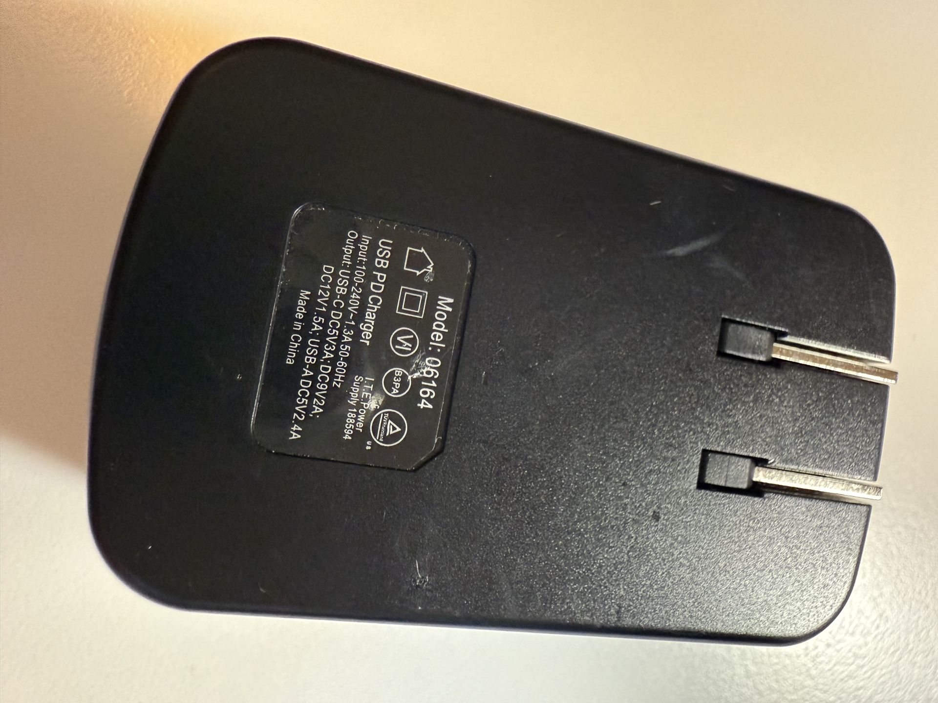 at&t usb-c and usb-a charger