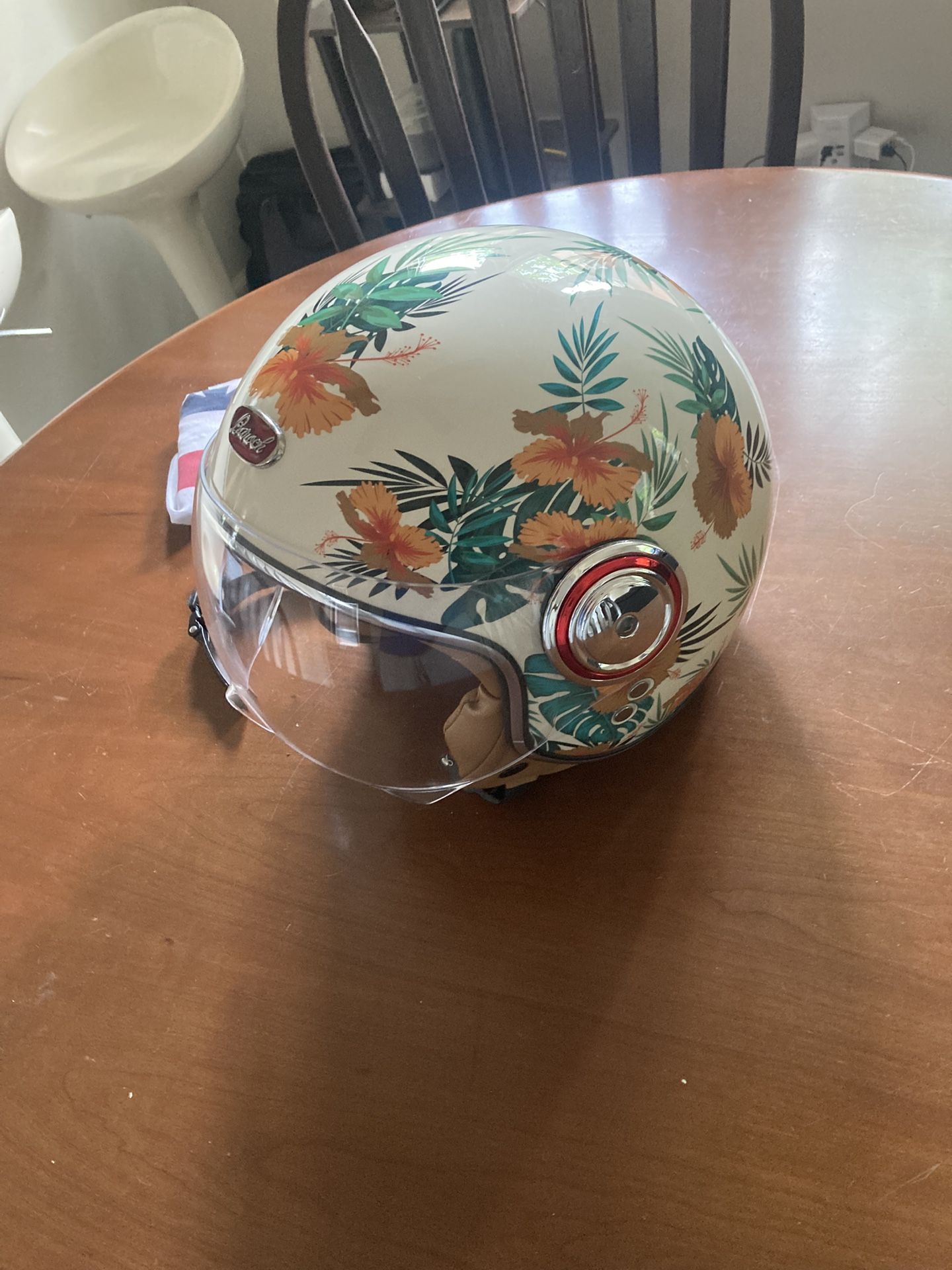 Bean Scooter Helmet Women Sz M $60