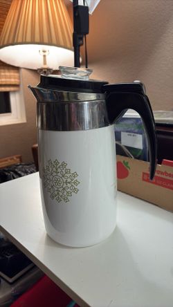 Vintage 1970’s Corning ware avocado medallion coffee percolator