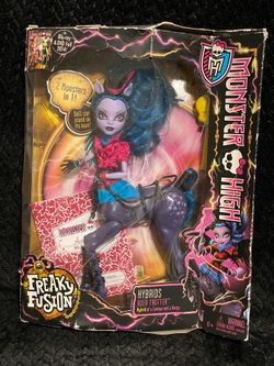 Monster High Avea Trotter Freaky Fusion Hybrids