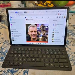 Like New Samsung Galaxy Tab S9 FE 5G 128GB wifi and cellular 