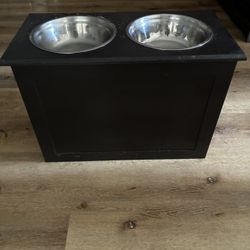 Dog Good Stand With Bowls