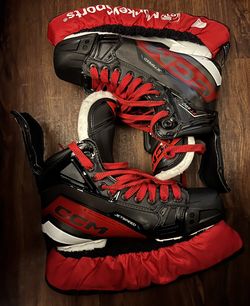 CCM FT 680 SR 8.5 Wide Hockey Skate