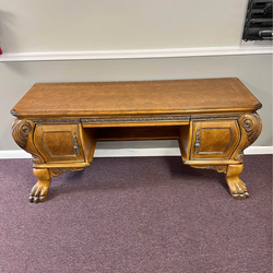 Beautiful Desk ( deliver available )