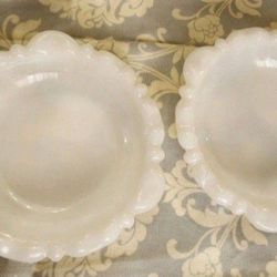 Pair Of Vinatge Anchor Hocking Milk Glass Trinket Plates Jewelry Dish Ash Tray 