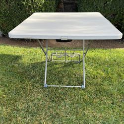 Foldable Square Table