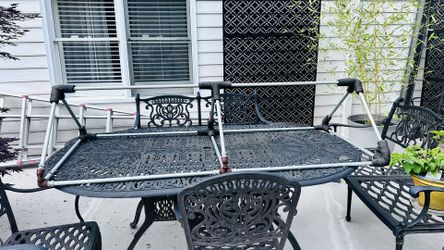 Support for table cover