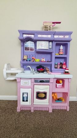 Toy Kitchen