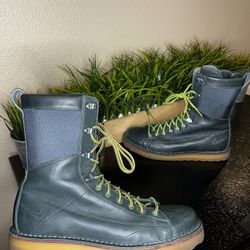 Nike Air Revelstoke Boots