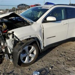 PARTES Y PIEZAS JEEP COMPASS 2020 LATITUDE 