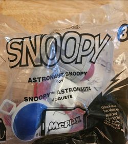Mcdonalds snoopy toys