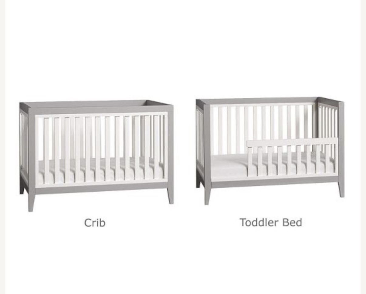 Pottery Barn Kids Tatum Convertible Crib – Grey White