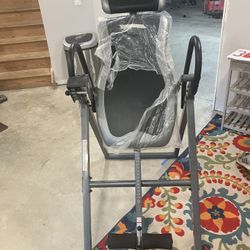 Innova inversion Table