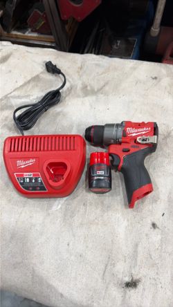 Milwaukee m12 hammer drill