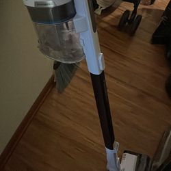 Shark Cordless Vacuum