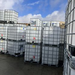 IBC Totes Water Containers Used Once .. Citrus 🍊 Or Vinegar. Metal Caged.