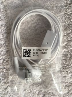 Samsung handsfree headfhone Original and genuine.-