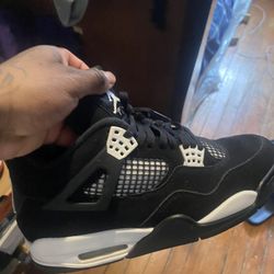 Jordan 4 White Thunder 