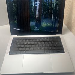 MacBook Pro M3 14inch 