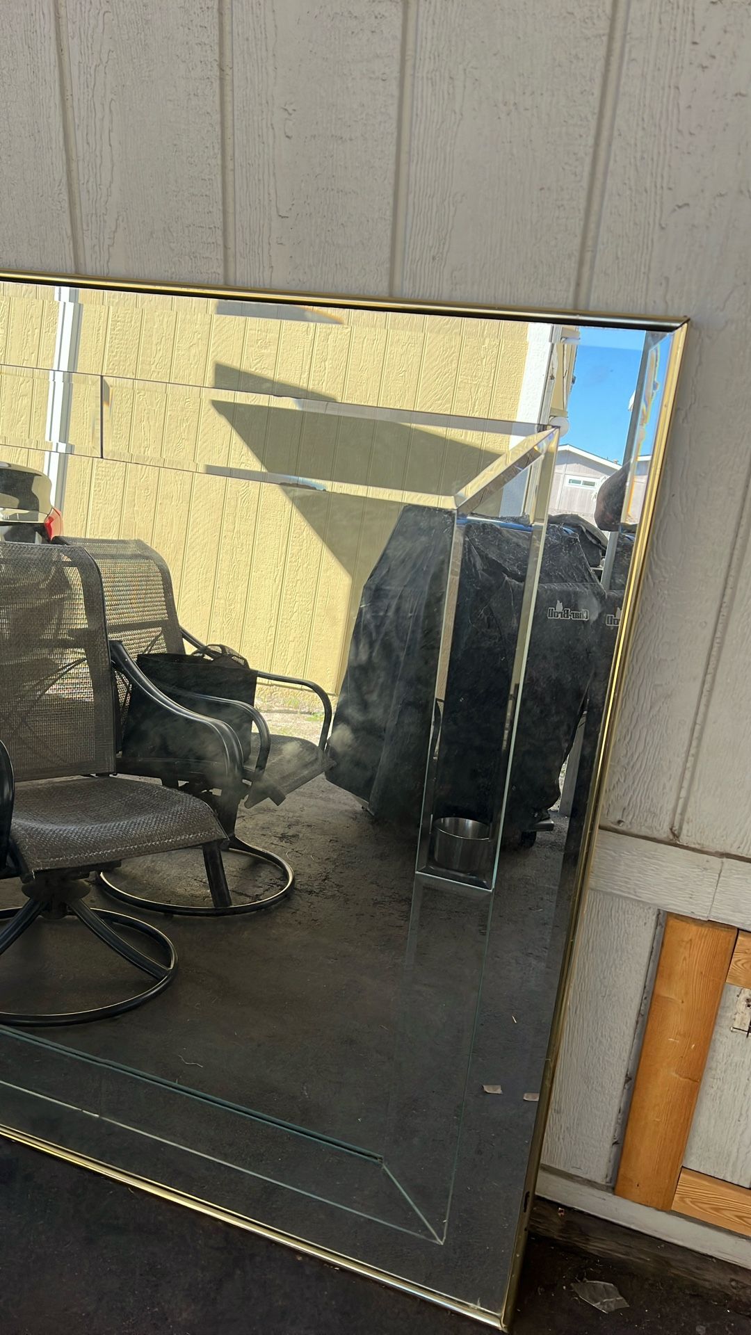 54 Inch Mirror Square Freee